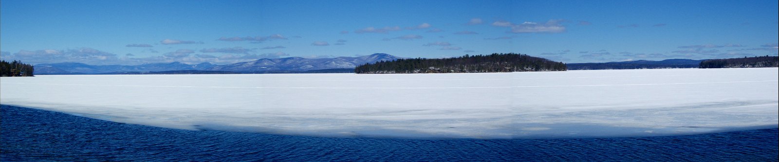 Lake Winnipesaukee Info | Lakes Region New Hampshire Information –  NH Vacation Attractions, Dining, Lodging, Boating, Beaches, Fishing, Hiking, Snowmobiling